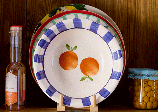 A GIF of different Italian-design plates swapping out
